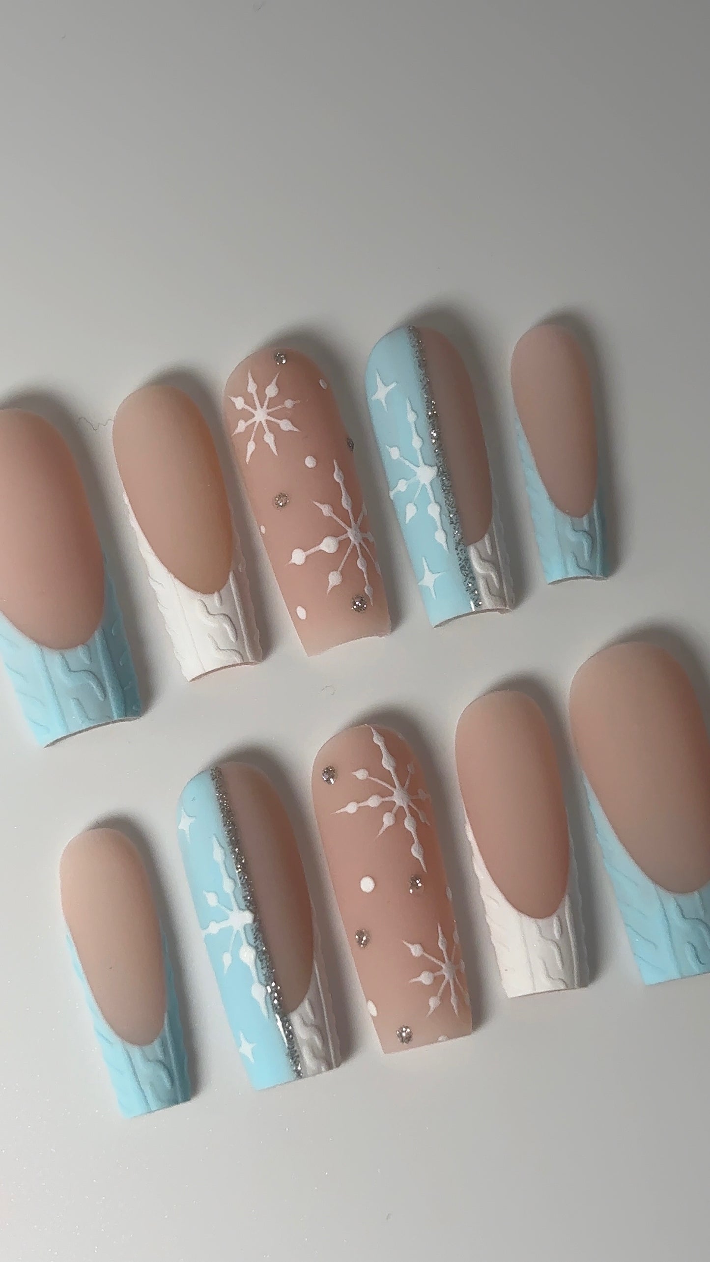 Frosted Sweater Press Ons